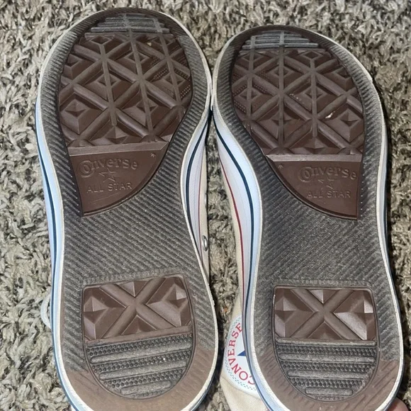 Beige Converse All Star Chuck Taylor (size 6 mens) (size 8 women's) - Picture 5 of 9